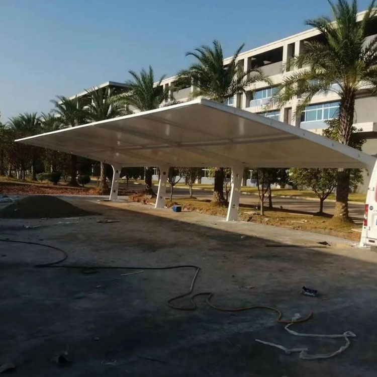 新宾膜结构汽车棚